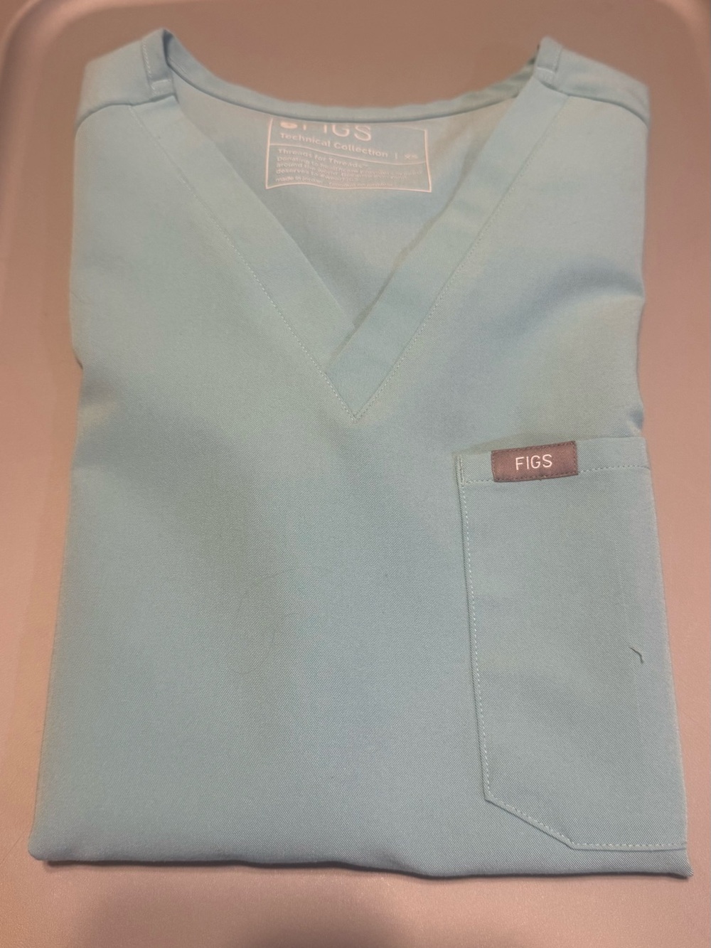 FIGS Women’s V-Neck Top in Teal Blue XS